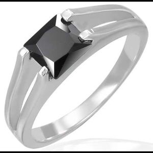 6MM STAINLESS STEEL BLACK SPLIT SQUARE SHANK RING